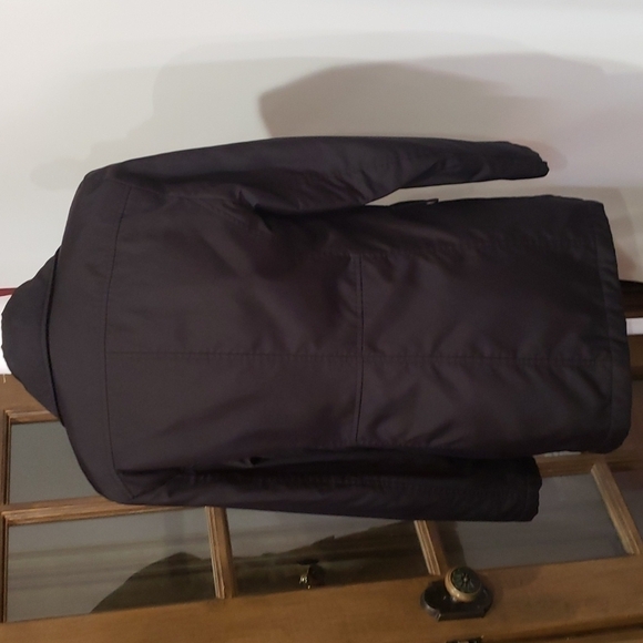 GALLERY black medium raincoat - Picture 5 of 10